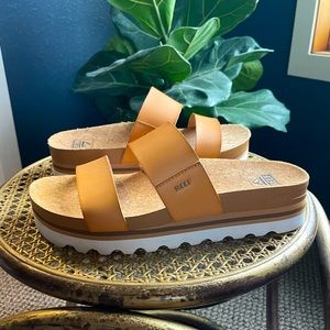 REEF Cushion Vista Hi Sandals